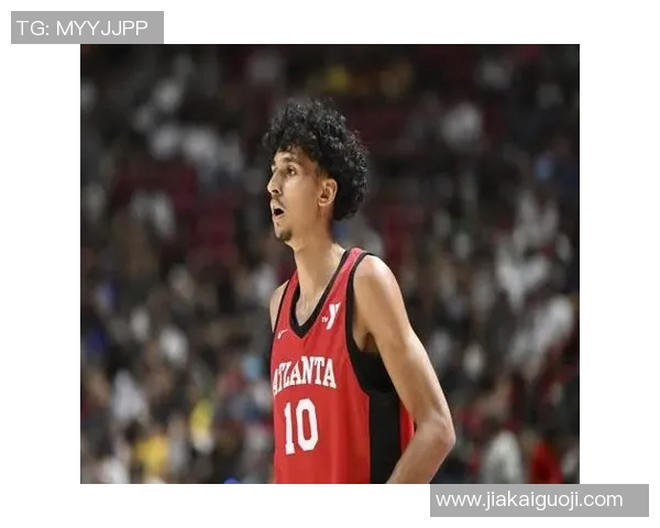 斯奈德称赞球队节奏提升并对比步行者展现出更强比赛阅读能力