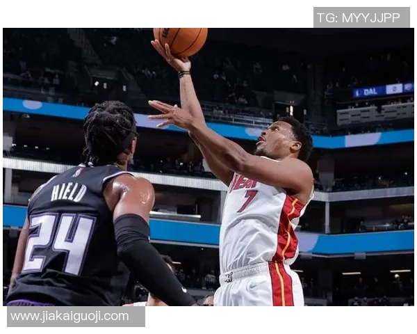 状态复苏！福克斯5记三分球拿下27分7板6助1帽